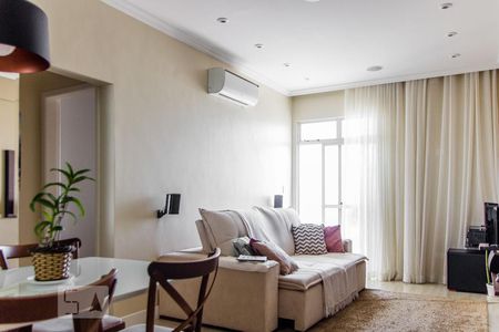 Sala de apartamento à venda com 2 quartos, 93m² em Praia da Bandeira, Rio de Janeiro