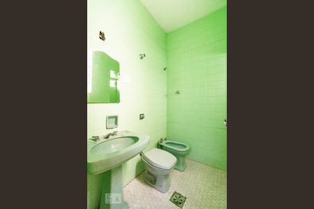 Casa para alugar com 253m², 8 quartos e 1 vagaBanheiro 2