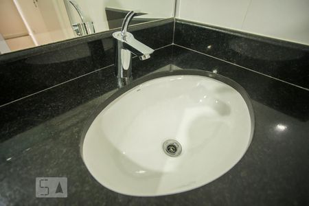 Apartamento à venda com 49m², 1 quarto e 1 vaga Apartamento à venda com 49m², 1 quarto e 1 vagaDetalhe do Banheiro Suite 1