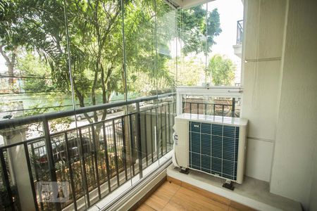 Apartamento à venda com 49m², 1 quarto e 1 vaga Apartamento à venda com 49m², 1 quarto e 1 vagaDetalhe da Varanda