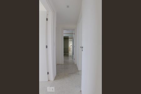 Corredor de apartamento à venda com 3 quartos, 81m² em Floresta, Porto Alegre
