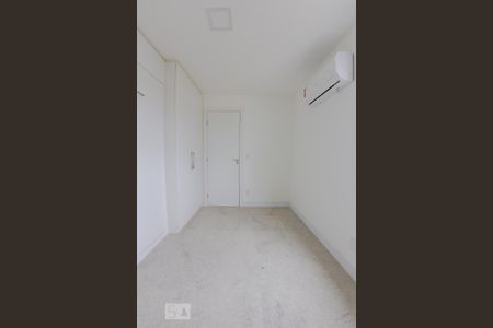 Apartamento para alugar com 81m², 3 quartos e 2 vagasQuarto 3