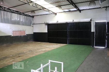 Casa à venda com 240m², 3 quartos e sem vagaGaragem