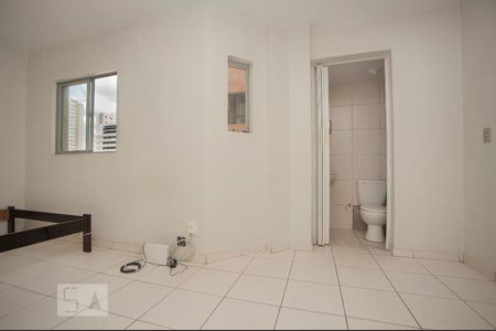 Apartamento para alugar com 31m², 1 quarto e sem vagaSala/Quarto