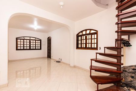 Sala  de casa à venda com 3 quartos, 190m² em Jardim Santa Maria, São Paulo
