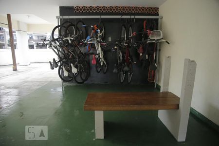Apartamento à venda com 78m², 2 quartos e 1 vagaÁrea Comum - Playground