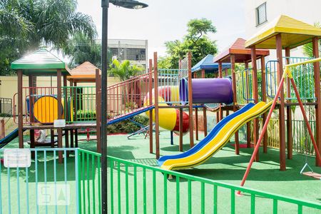 Apartamento para alugar com 50m², 2 quartos e 1 vaga Apartamento para alugar com 50m², 2 quartos e 1 vagaÁrea Comum - Playground