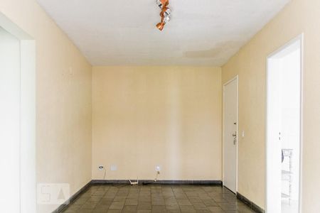 Sala de apartamento para alugar com 3 quartos, 70m² em Portuguesa, Rio de Janeiro