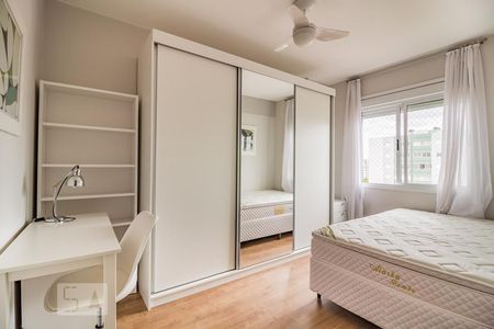 Dormitório de apartamento à venda com 2 quartos, 60m² em Partenon, Porto Alegre