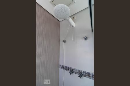 Banheiro de kitnet/studio para alugar com 1 quarto, 35m² em Santo Amaro, São Paulo