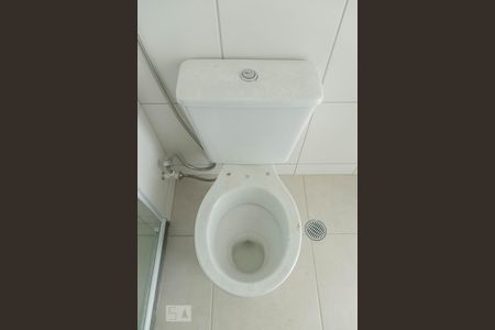 Apartamento para alugar com 38m², 2 quartos e sem vaga Apartamento para alugar com 38m², 2 quartos e sem vagaBanheiro