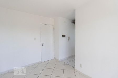 Sala de apartamento para alugar com 2 quartos, 59m² em Vila Guedes, São Paulo