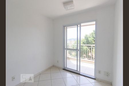 Sala de apartamento para alugar com 2 quartos, 59m² em Vila Guedes, São Paulo