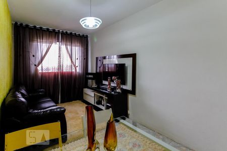 Sala de Apartamento com 2 quartos, 79m² Vila Augusta