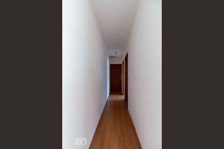 Casa à venda com 170m², 3 quartos e 3 vagasCorredor