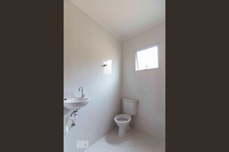 Casa à venda com 170m², 3 quartos e 3 vagasBanheiro Corredor