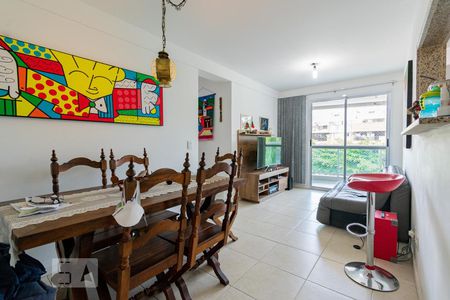 Sala de apartamento à venda com 3 quartos, 80m² em Freguesia de Jacarepaguá, Rio de Janeiro