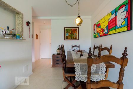 Sala de apartamento à venda com 3 quartos, 80m² em Freguesia de Jacarepaguá, Rio de Janeiro