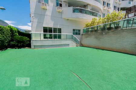 Apartamento à venda com 80m², 3 quartos e 1 vagaÁrea Comum - Playground