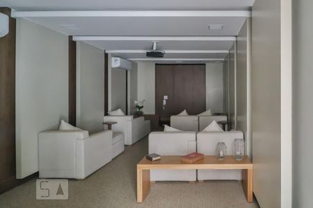 Apartamento à venda com 82m², 3 quartos e 1 vaga Apartamento à venda com 82m², 3 quartos e 1 vagaÁrea Comum