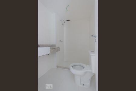 Apartamento à venda com 82m², 3 quartos e 1 vaga Apartamento à venda com 82m², 3 quartos e 1 vagaBanheiro Social