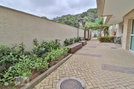 Apartamento à venda com 82m², 3 quartos e 1 vaga Apartamento à venda com 82m², 3 quartos e 1 vagaÁrea Comum