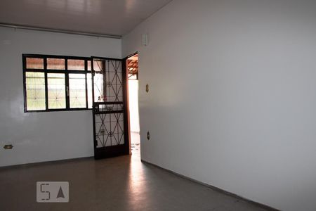 Sala de casa para alugar com 3 quartos, 180m² em Ceilândia Norte (ceilândia), Brasília