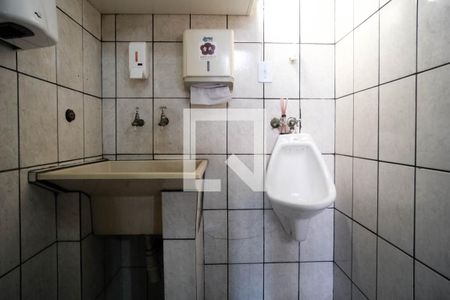 Casa à venda com 158m², 3 quartos e 2 vagasBanheiro