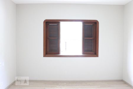 Casa à venda com 298m², 4 quartos e 2 vagasQuarto 4