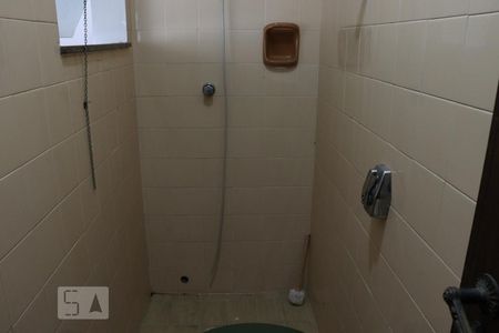 Casa à venda com 298m², 4 quartos e 2 vagasBanheiro de Serviço