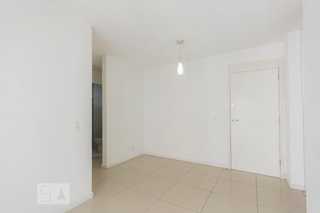 Sala de apartamento para alugar com 2 quartos, 50m² em Recreio dos Bandeirantes, Rio de Janeiro