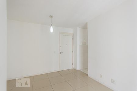 Sala de apartamento para alugar com 2 quartos, 50m² em Recreio dos Bandeirantes, Rio de Janeiro