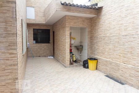 Casa à venda com 200m², 3 quartos e 3 vagasQuintal fundos