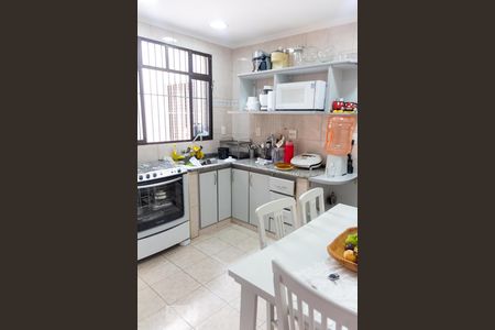 Casa à venda com 200m², 3 quartos e 3 vagasCozinha