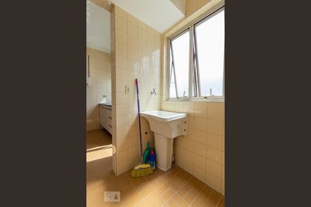 Apartamento à venda com 60m², 2 quartos e 1 vagaÁrea de Serviço