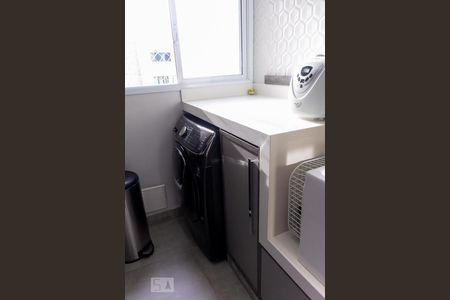 Apartamento à venda com 105m², 3 quartos e 2 vagasLavanderia