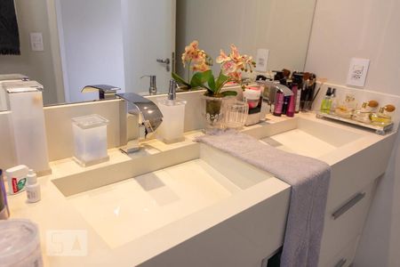 Apartamento à venda com 105m², 3 quartos e 2 vagasQuarto 3 - suite