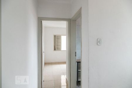 Casa para alugar com 100m², 2 quartos e 1 vaga Casa para alugar com 100m², 2 quartos e 1 vagaCorredor