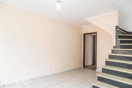 Sala de casa para alugar com 2 quartos, 100m² em Itaquera, São Paulo