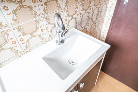 Lavabo de casa para alugar com 2 quartos, 100m² em Itaquera, São Paulo