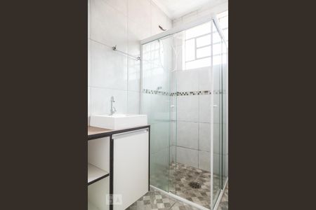 Casa para alugar com 100m², 2 quartos e 1 vaga Casa para alugar com 100m², 2 quartos e 1 vagaBanheiro