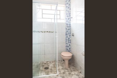 Casa para alugar com 100m², 2 quartos e 1 vaga Casa para alugar com 100m², 2 quartos e 1 vagaBanheiro