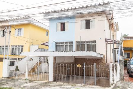 Casa para alugar com 100m², 2 quartos e 1 vaga Casa para alugar com 100m², 2 quartos e 1 vagaFachada