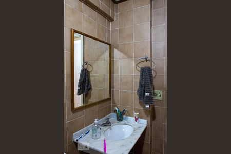 Apartamento à venda com 221m², 3 quartos e 2 vagasBanheiro Social