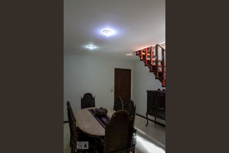 Apartamento à venda com 221m², 3 quartos e 2 vagasSala