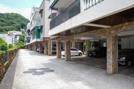 Apartamento à venda com 221m², 3 quartos e 2 vagasEntrada do Condomínio