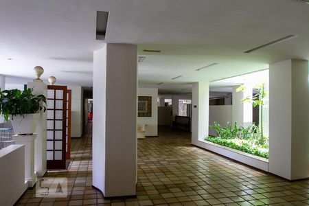 Apartamento à venda com 221m², 3 quartos e 2 vagasHall Social