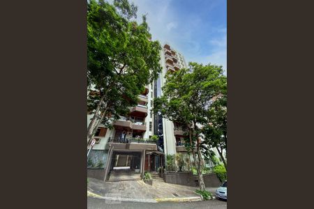 Apartamento para alugar com 129m², 4 quartos e sem vagaFachada