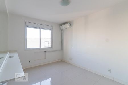 Dormitório 2 de apartamento para alugar com 2 quartos, 78m² em Rogowski, Porto Alegre
