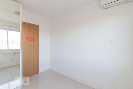 Dormitório de apartamento para alugar com 2 quartos, 78m² em Rogowski, Porto Alegre